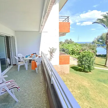 Panorama 4 *